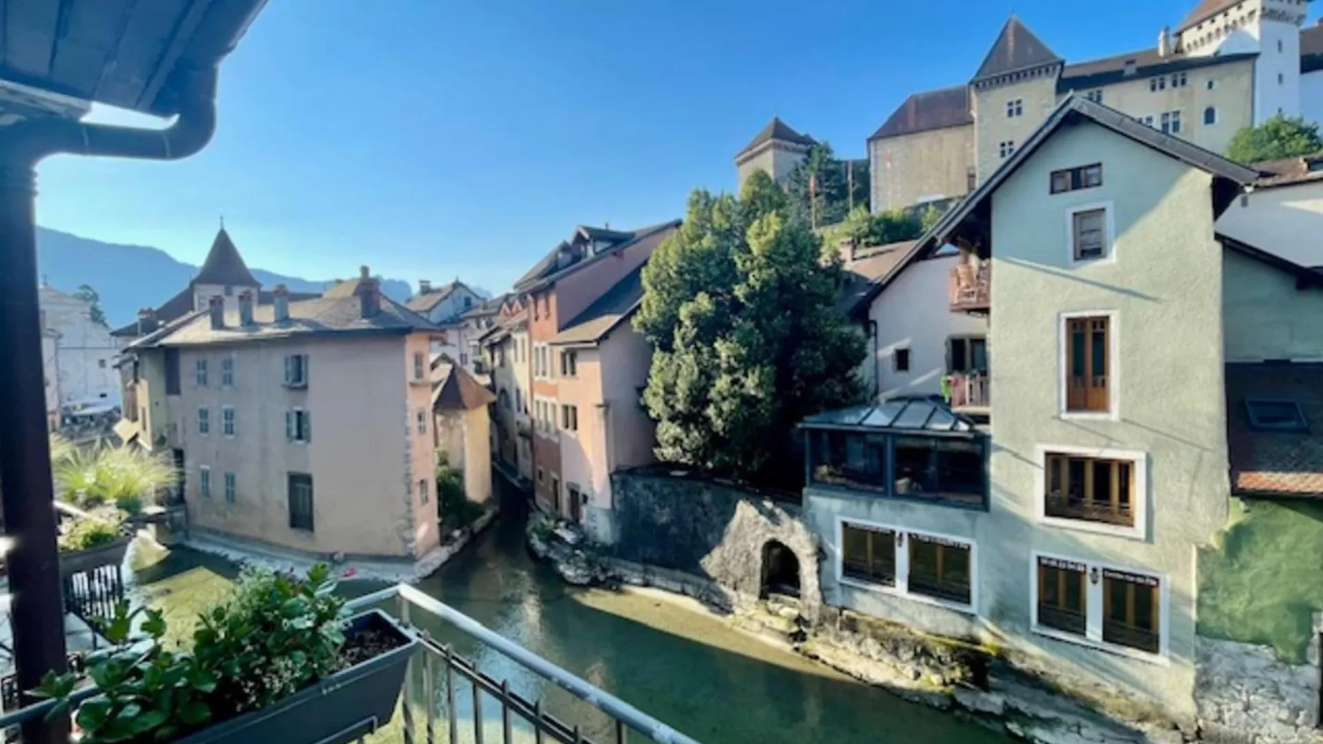 Le Canal - Nice Studio On The Venice Of The Alps Annecy 0*,  France
